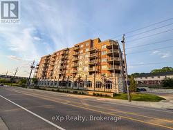 409 - 155 WATER STREET S  Cambridge, ON N1R 3E3