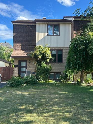 Frontage - 524 Rue Lauzon, Laval (Sainte-Dorothée), QC - Outdoor