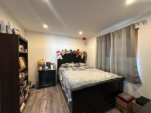 Bedroom - 524 Rue Lauzon, Laval (Sainte-Dorothée), QC - Indoor Photo Showing Bedroom