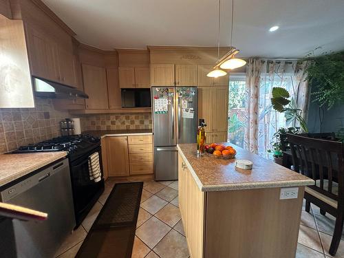 Kitchen - 524 Rue Lauzon, Laval (Sainte-Dorothée), QC - Indoor Photo Showing Kitchen