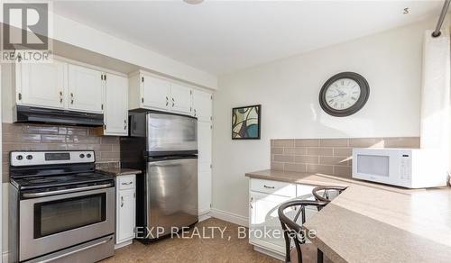 53 Madeira Drive, London East, ON - Indoor Photo Showing Kitchen