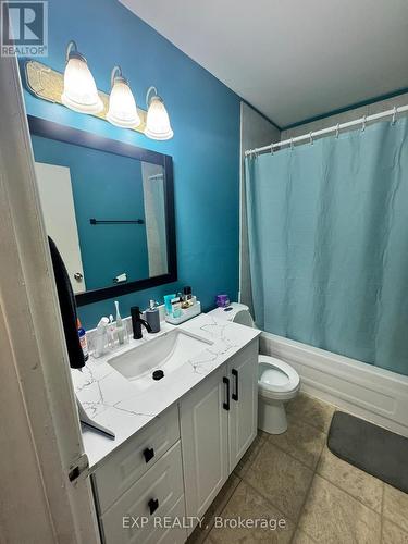 53 Madeira Drive, London East, ON - Indoor Photo Showing Bathroom
