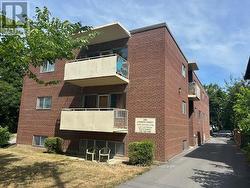 200 LONDON STREET  Peterborough (Town Ward 3), ON K9H 2Y9