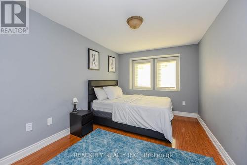 7020 Black Walnut Trail, Mississauga, ON - Indoor Photo Showing Bedroom
