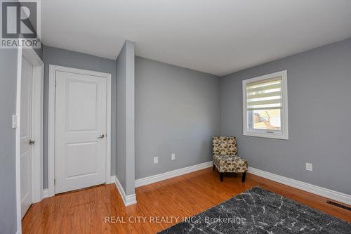 7020 Black Walnut Trail, Mississauga, ON - Indoor Photo Showing Other Room