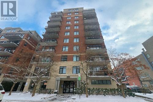 401 - 374 COOPER STREET  Ottawa, ON K2P 2P4
