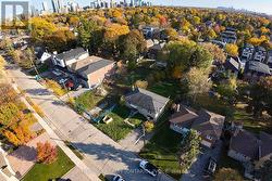 387 HOUNSLOW AVENUE  Toronto, ON M2R 1H7