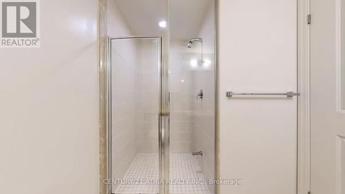 311D - 57 Upper Duke Crescent, Markham, ON - Indoor Photo Showing Bathroom