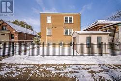 2 - 36 MARKET STREET  Brampton, ON L6X 1H5