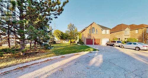6991 Roundwood Court, Mississauga, ON - Outdoor