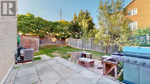 6991 Roundwood Court, Mississauga, ON - Outdoor