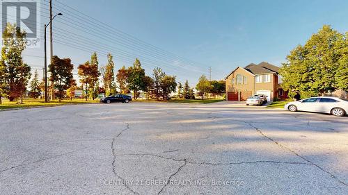 6991 Roundwood Court, Mississauga, ON - Outdoor