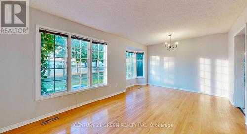 6991 Roundwood Court, Mississauga, ON - Indoor Photo Showing Other Room