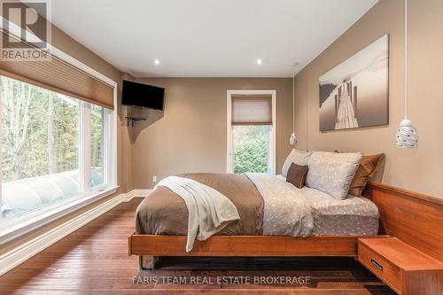 5565 5Th Line, New Tecumseth, ON - Indoor Photo Showing Bedroom
