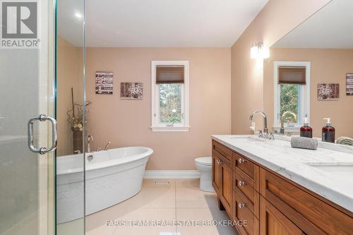 5565 5Th Line, New Tecumseth, ON - Indoor Photo Showing Bathroom