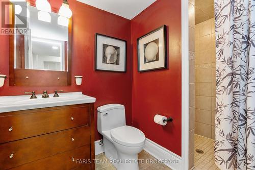 5565 5Th Line, New Tecumseth, ON - Indoor Photo Showing Bathroom