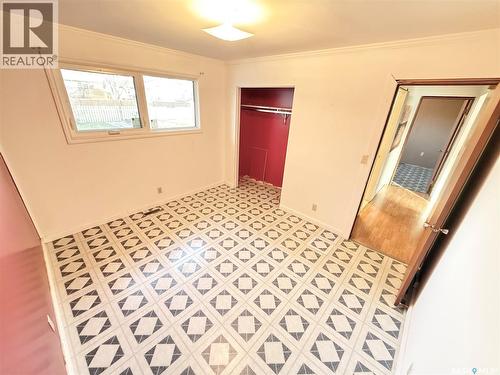 732 Duncan Drive, Weyburn, SK - Indoor Photo Showing Other Room