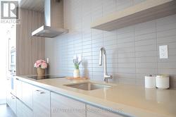 #2906 - 2221 YONGE STREET  Toronto, ON M4S 0B8