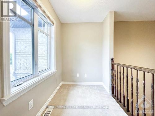 1070 Ottenbrite Crescent, Ottawa, ON - Indoor Photo Showing Other Room