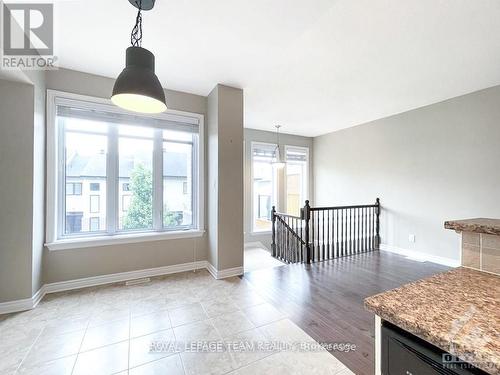 1070 Ottenbrite Crescent, Ottawa, ON - Indoor Photo Showing Other Room