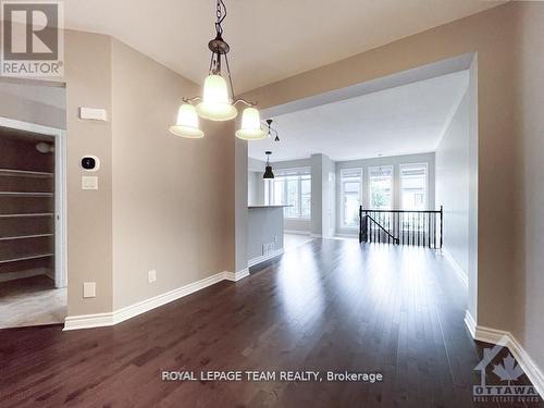 1070 Ottenbrite Crescent, Ottawa, ON - Indoor Photo Showing Other Room