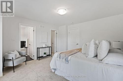 219 Wells Avenue, Fort Erie (Ridgeway), ON - Indoor Photo Showing Bedroom