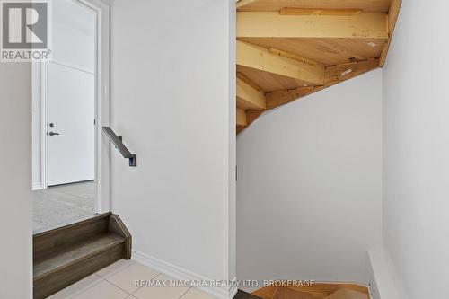 219 Wells Avenue, Fort Erie (Ridgeway), ON - Indoor Photo Showing Other Room