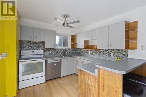 195 Maple St, Sault Ste. Marie, ON - Indoor Photo Showing Kitchen