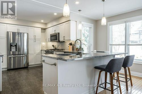 86 Freeland Drive, Stratford, ON - Indoor Photo Showing Kitchen With Stainless Steel Kitchen With Upgraded Kitchen