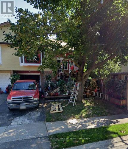 5 BAY CREST DRIVE  Brampton, ON L6Z 1H5