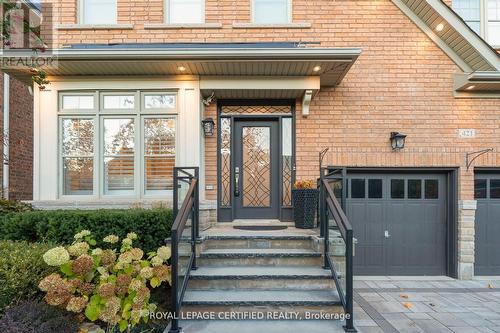 421 Stringer Circle, Milton, ON - Outdoor