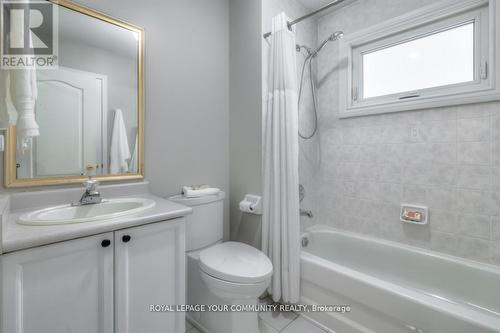 503 Silken Laumann Drive, Newmarket, ON - Indoor Photo Showing Bathroom