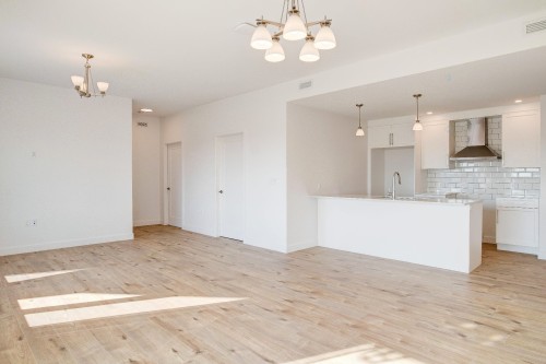 Overall view - 201-5961 Boul. René-Lévesque, Sherbrooke (Brompton/Rock Forest/Saint-Élie/Deauville), QC - Indoor Photo Showing Kitchen With Upgraded Kitchen