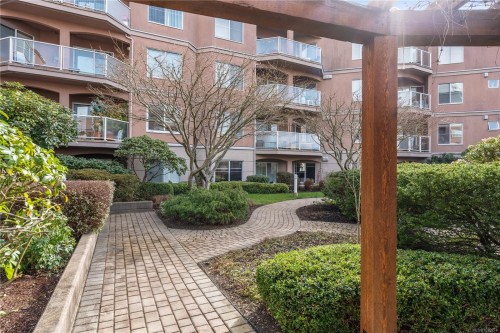 102-405 Quebec St, Victoria, BC - Outdoor With Facade