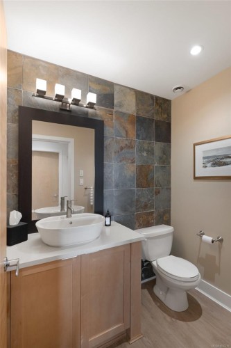 5322 Sayward Hill Cres, Saanich, BC 