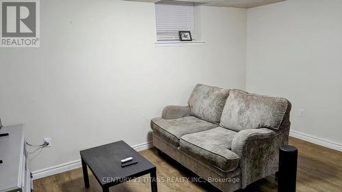 853 Crowells Street, Oshawa, ON - Indoor