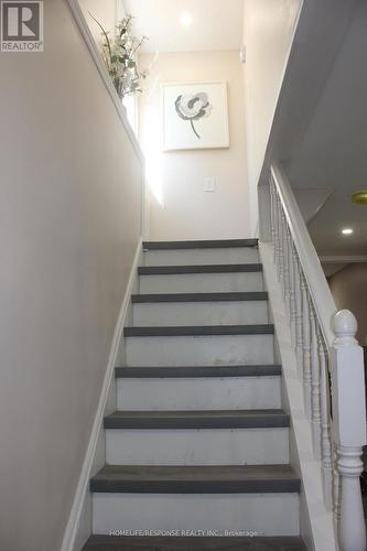 Lower - 54 Gladstone Square, Brampton, ON - Indoor Photo Showing Other Room