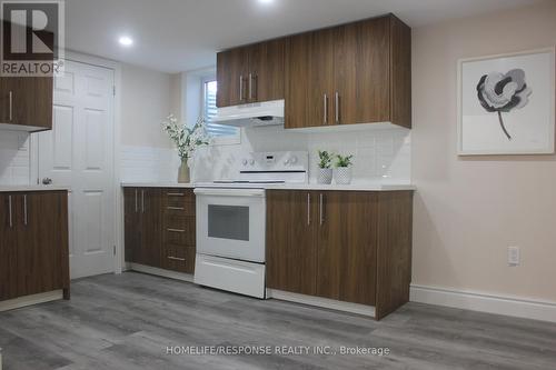 Lower - 54 Gladstone Square, Brampton, ON - Indoor Photo Showing Kitchen