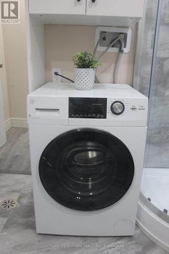 Lower - 54 Gladstone Square, Brampton, ON - Indoor Photo Showing Laundry Room