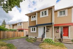 1800 STONEHENGE CRESCENT  Ottawa, ON K1B 4Z9