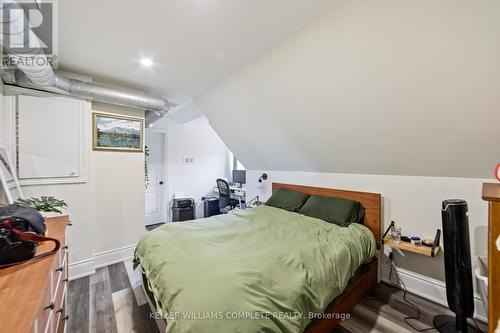 220 Caroline Street S, Hamilton, ON - Indoor Photo Showing Bedroom