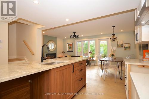 32 - 660 Hochelaga Street, Ottawa, ON - Indoor Photo Showing Kitchen