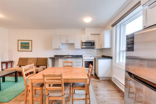 Kitchen - 3-2313 Rue Ontario E., Montréal (Ville-Marie), QC - Indoor