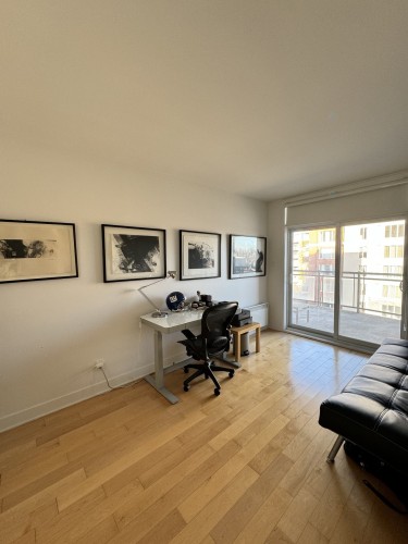 Bureau - 514-2160 Av. Terry-Fox, Laval (Chomedey), QC - Indoor