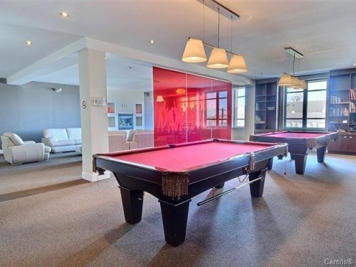 Piscine - 514-2160 Av. Terry-Fox, Laval (Chomedey), QC - Indoor Photo Showing Other Room