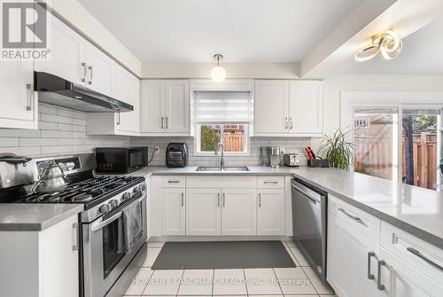 200 Fallingbrook Street, Whitby, ON - Indoor Photo Showing Kitchen With Double Sink