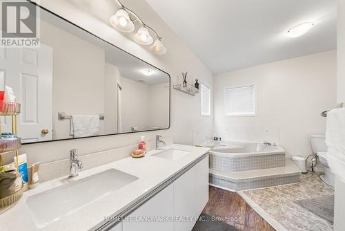 200 Fallingbrook Street, Whitby, ON - Indoor Photo Showing Bathroom