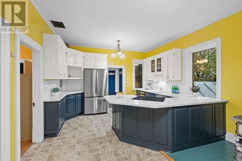 6722 Rideau Valley Drive S, Ottawa, ON - Indoor Photo Showing Kitchen