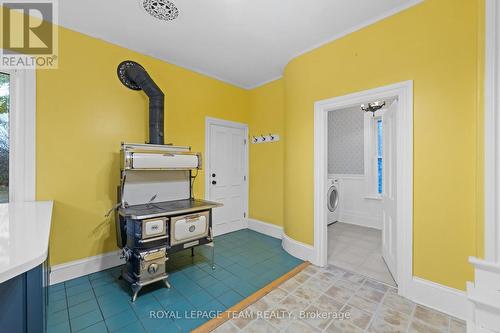 6722 Rideau Valley Drive S, Ottawa, ON - Indoor