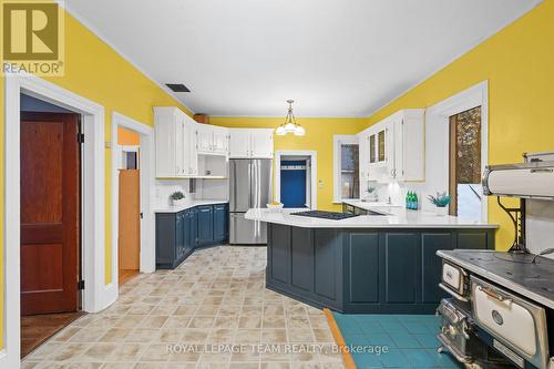 6722 Rideau Valley Drive S, Ottawa, ON - Indoor Photo Showing Kitchen